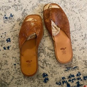 New Sevilla Smith Krysia sandal